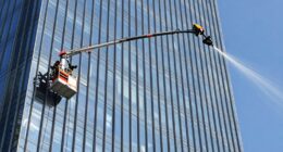 top water fed window systems